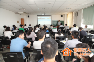 培训师如何对导购员进行销售技巧的培训？